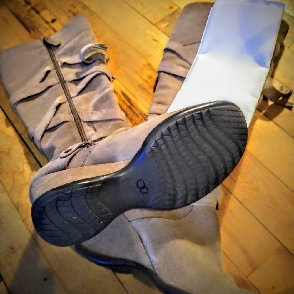 Brown country boots